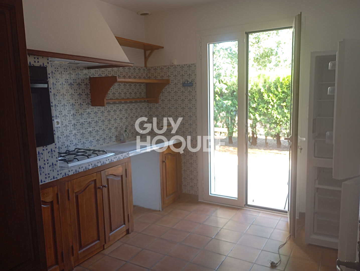 CARPENTRAS  - Maison de 140 m² au calme - terrain de 1200 m²