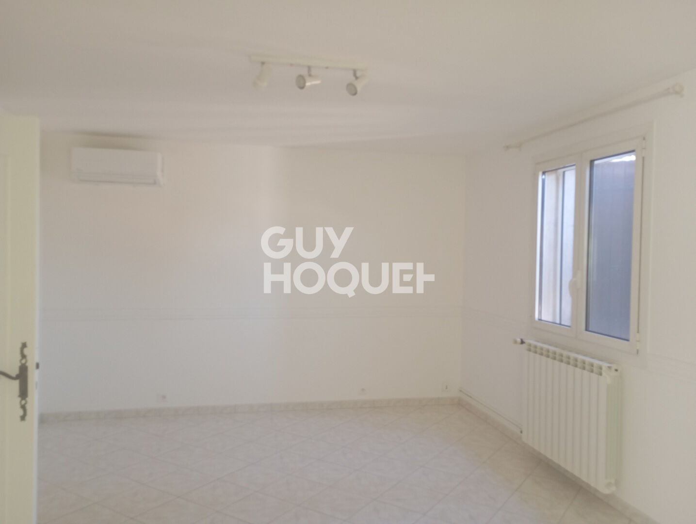 CARPENTRAS  - Maison de 140 m² au calme - terrain de 1200 m²