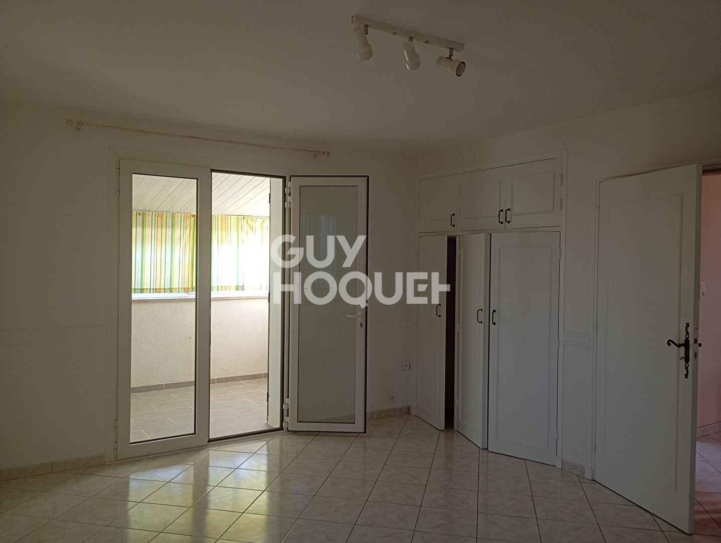 CARPENTRAS  - Maison de 140 m² au calme - terrain de 1200 m²