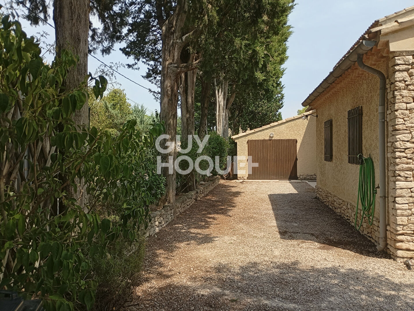 CARPENTRAS  - Maison de 140 m² au calme - terrain de 1200 m²