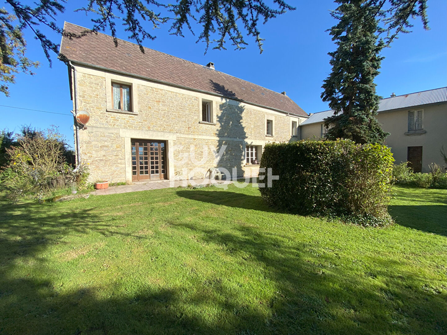 Maison 7 pièces en vente à HOTTOT LES BAGUES