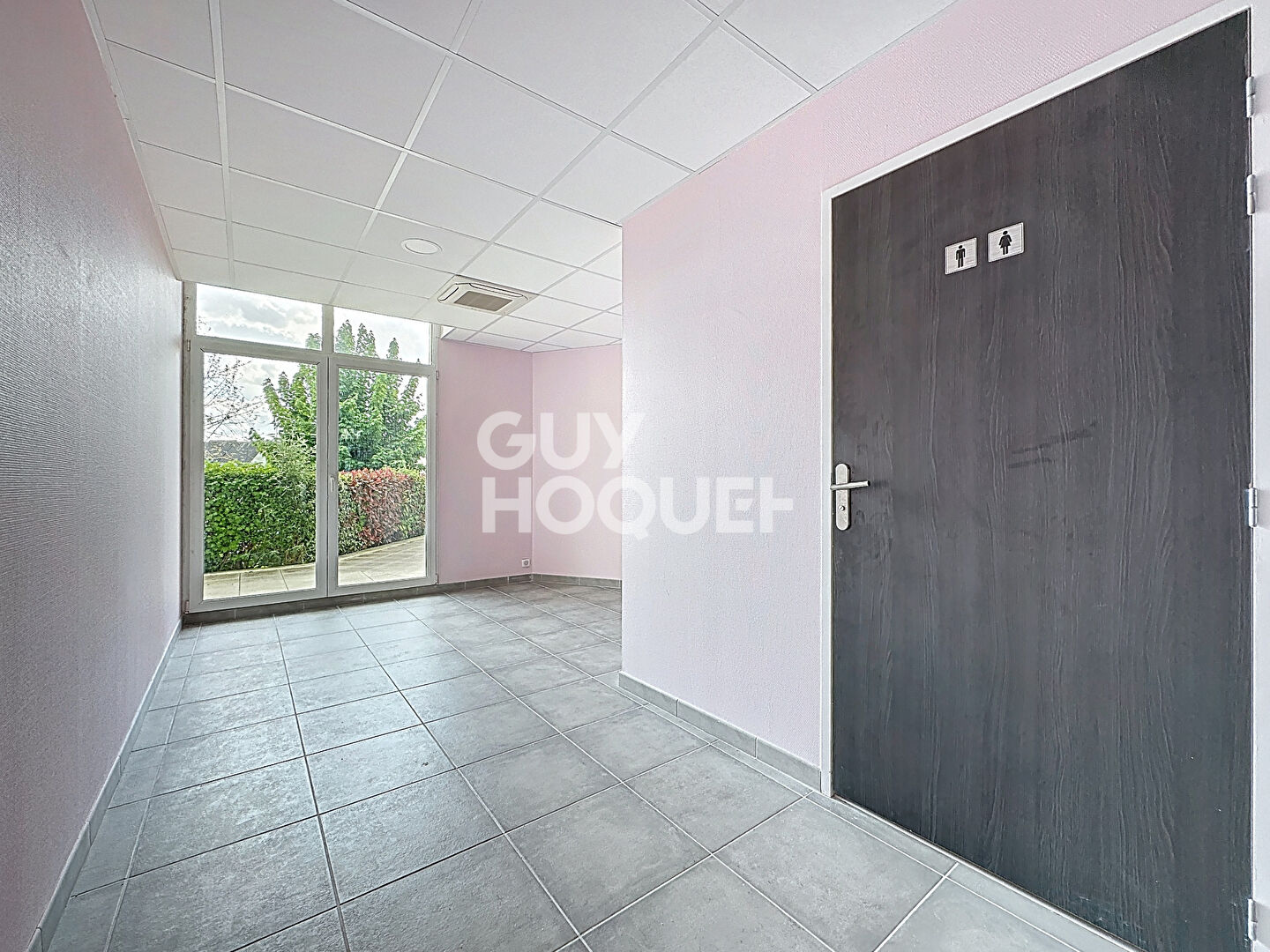 Local commercial 170 m²