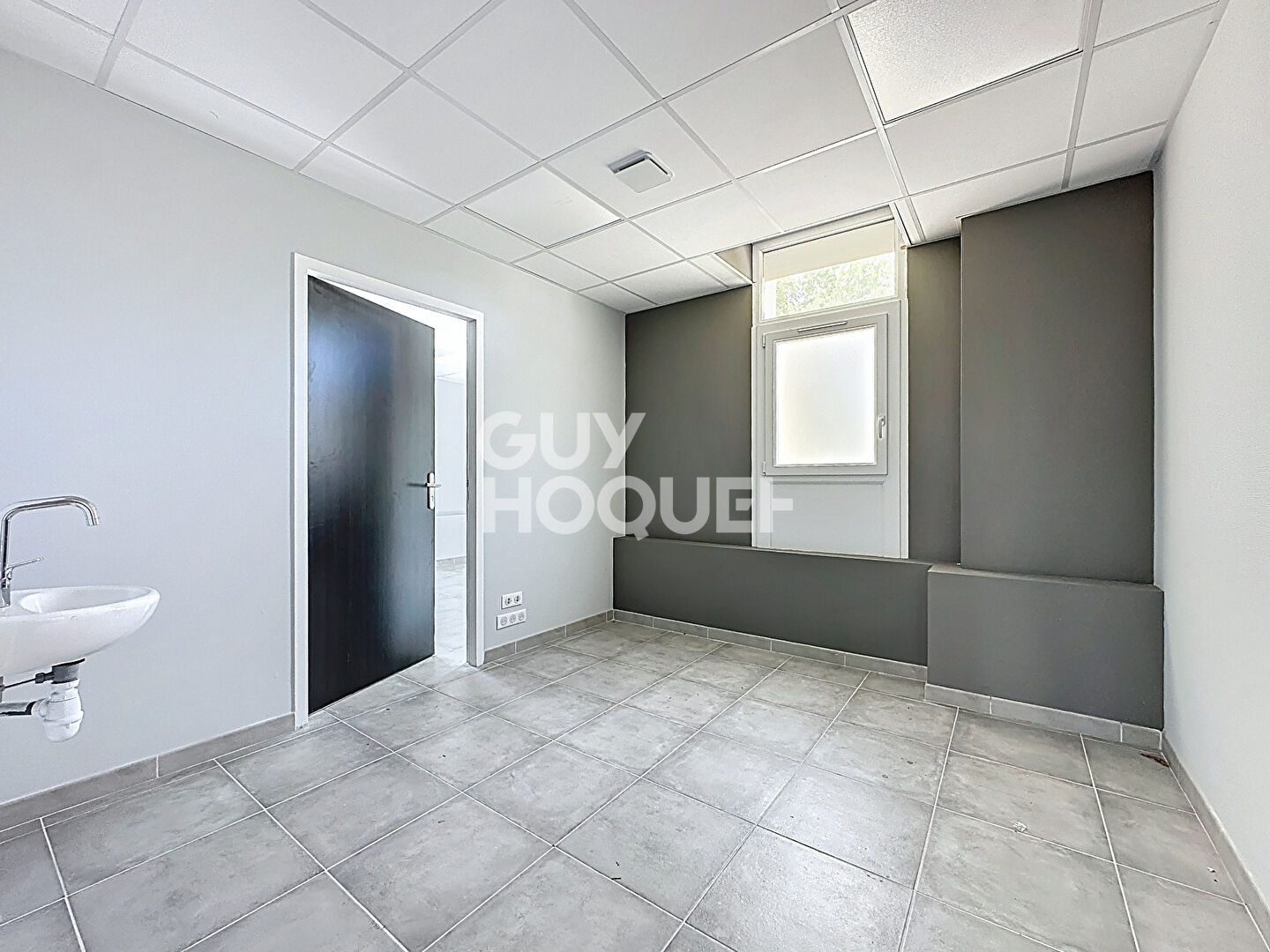 Local commercial 170 m²