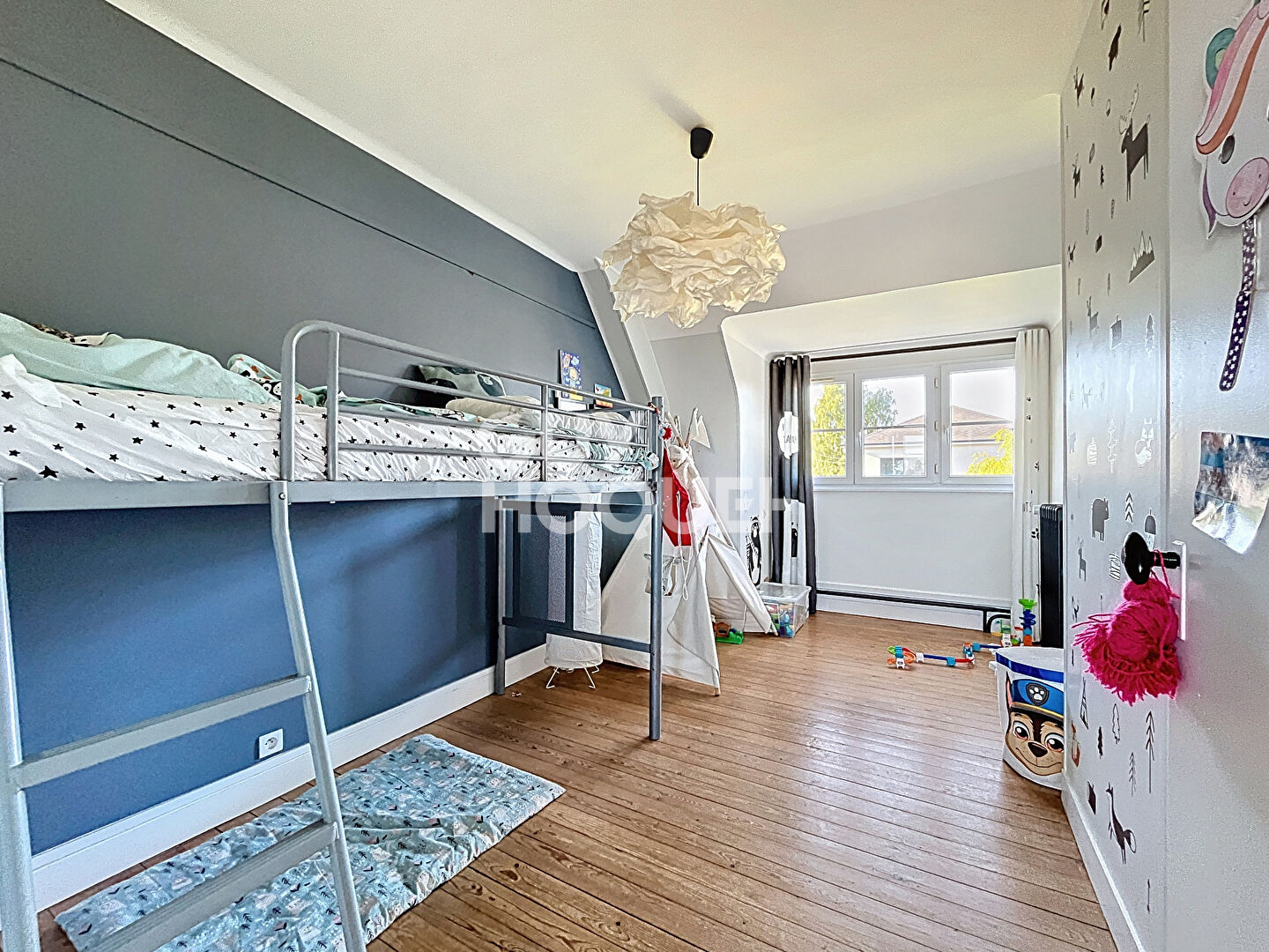 Maison  7 pièce(s)  4 chambres