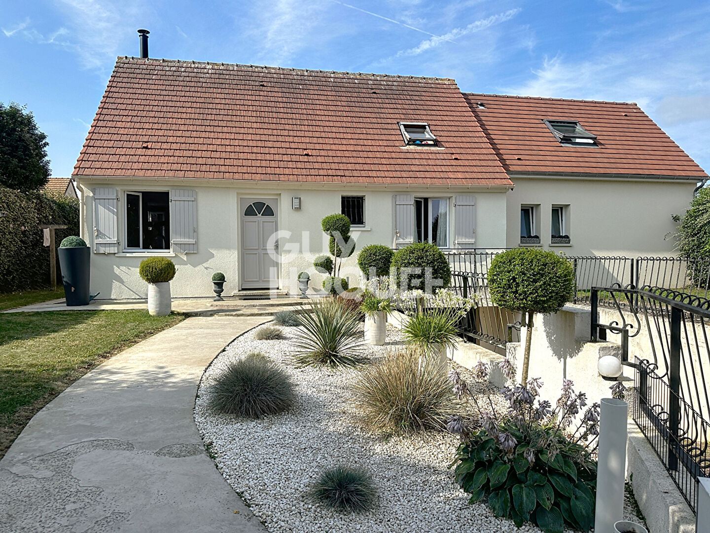 Maison Bougy 6 pièce(s) 121 m2