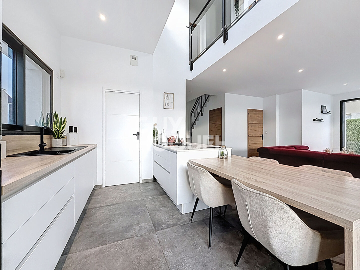 Maison 6 pièce(s) 141 m2