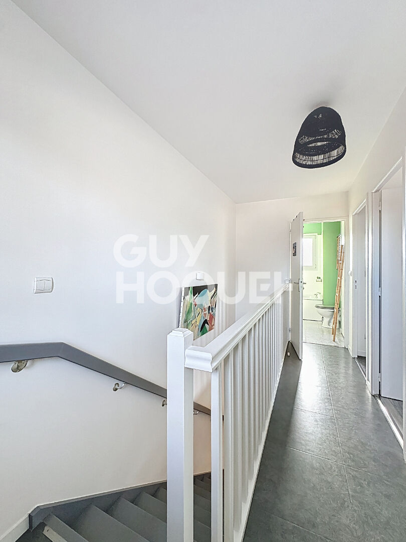 Maison 5 pièce(s) 110 m2 SAINT-CONTEST