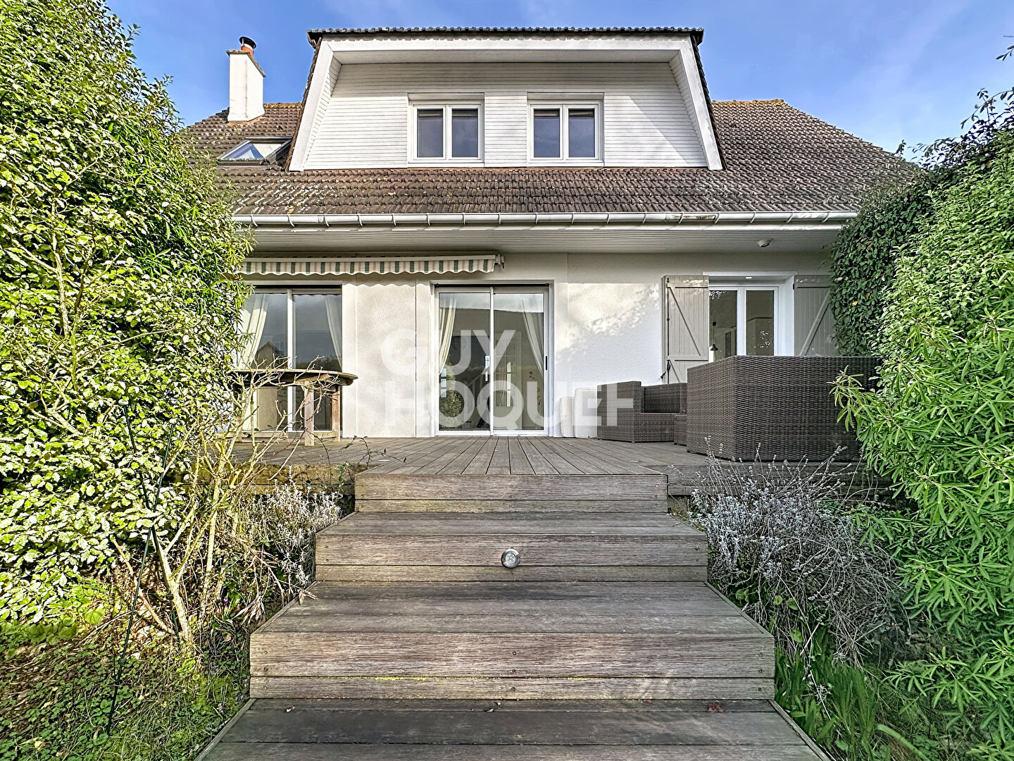 Maison  7 pièce(s) 144m2