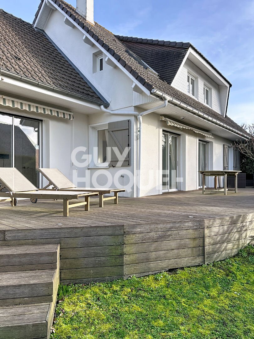 Maison  7 pièce(s) 144m2