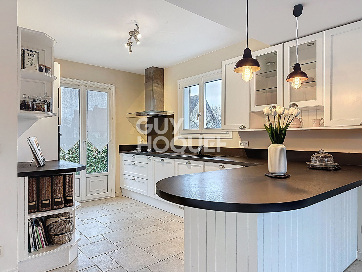 Maison  7 pièce(s) 144m2