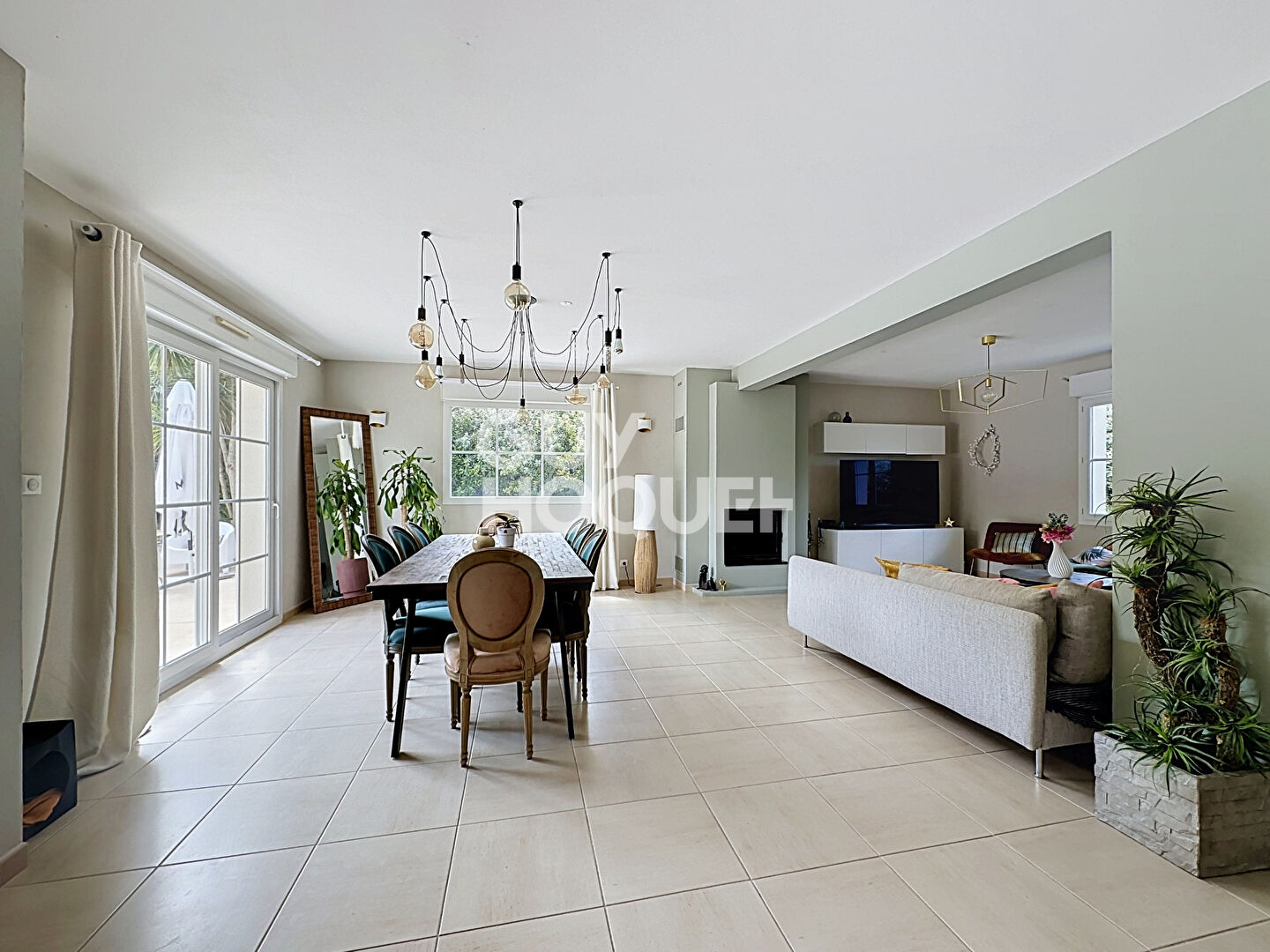 Maison 214 m² - Coulombs