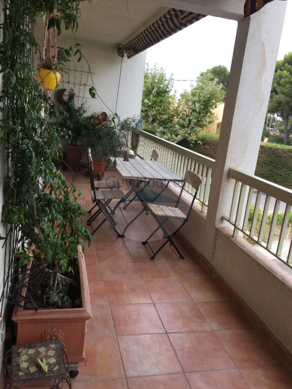 Carqueiranne T3 vue mer sur le port