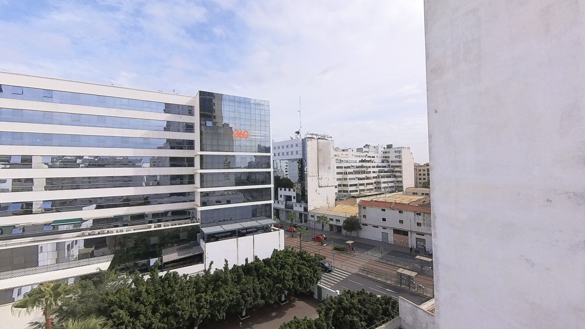 Bureau au Boulevard Abdelmoumen de 186m²