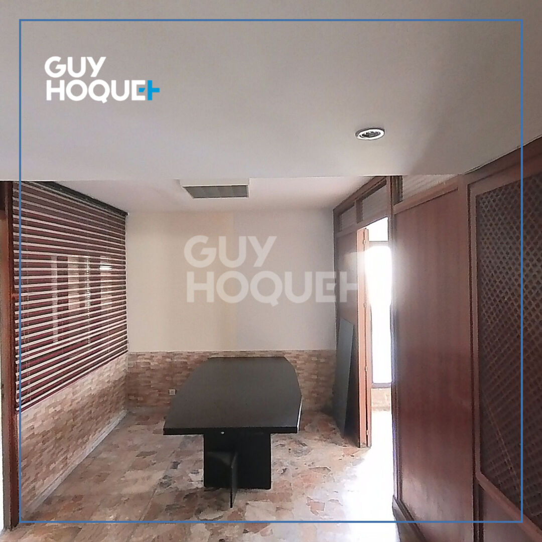 Bureau au Boulevard Abdelmoumen de 186m²