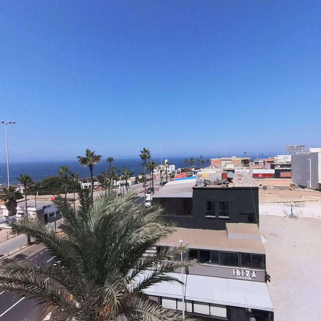 À Vendre : Local Commercial d'Exception à Ain Diab