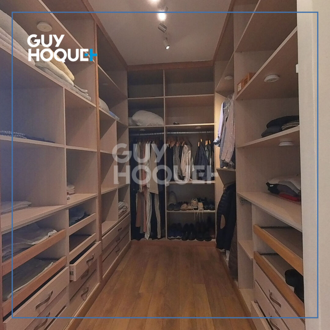 Villa à vendre à Dar Bouazza  310 m²