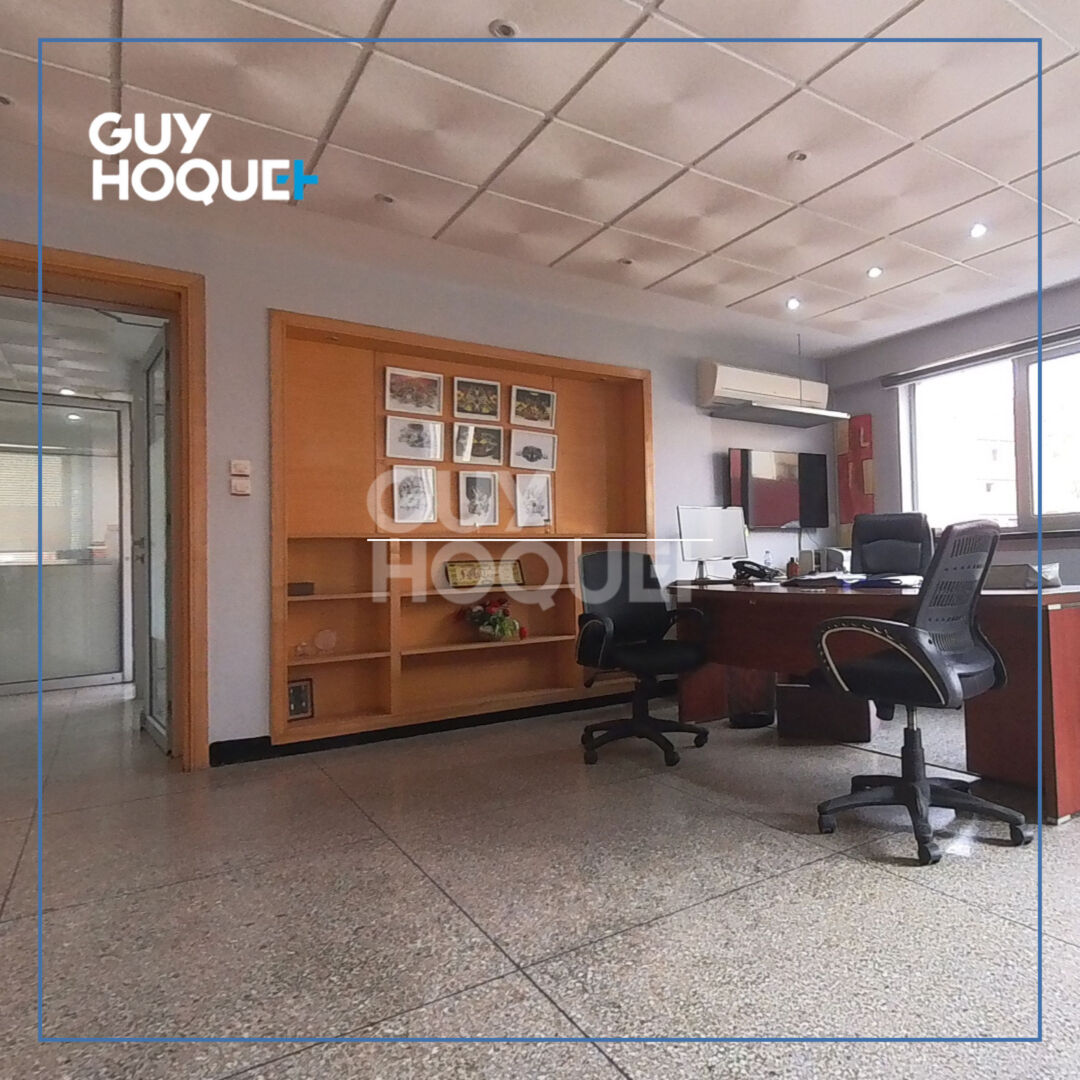 Plateau bureaux de 372 m² avec accès exclusif et luminosité exceptionnelle ? Beauséjour