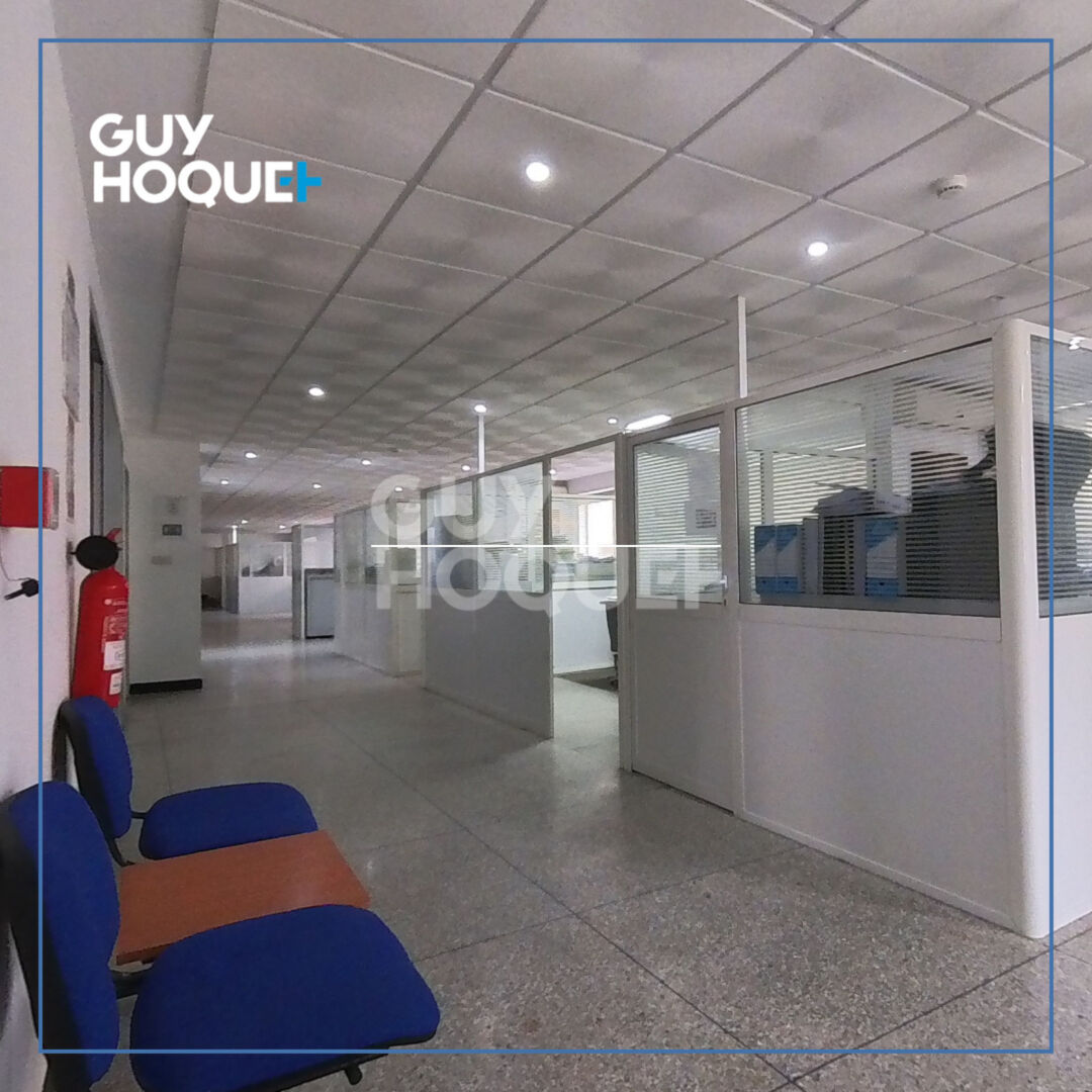 Plateau bureaux de 372 m² avec accès exclusif et luminosité exceptionnelle ? Beauséjour