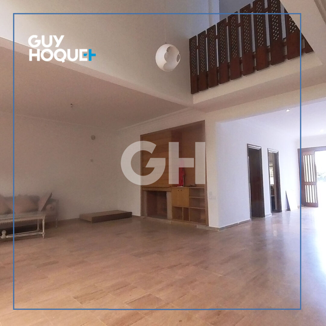 Villa à Mandarona 259 m² avec jardin privé 4.600.000 MAD