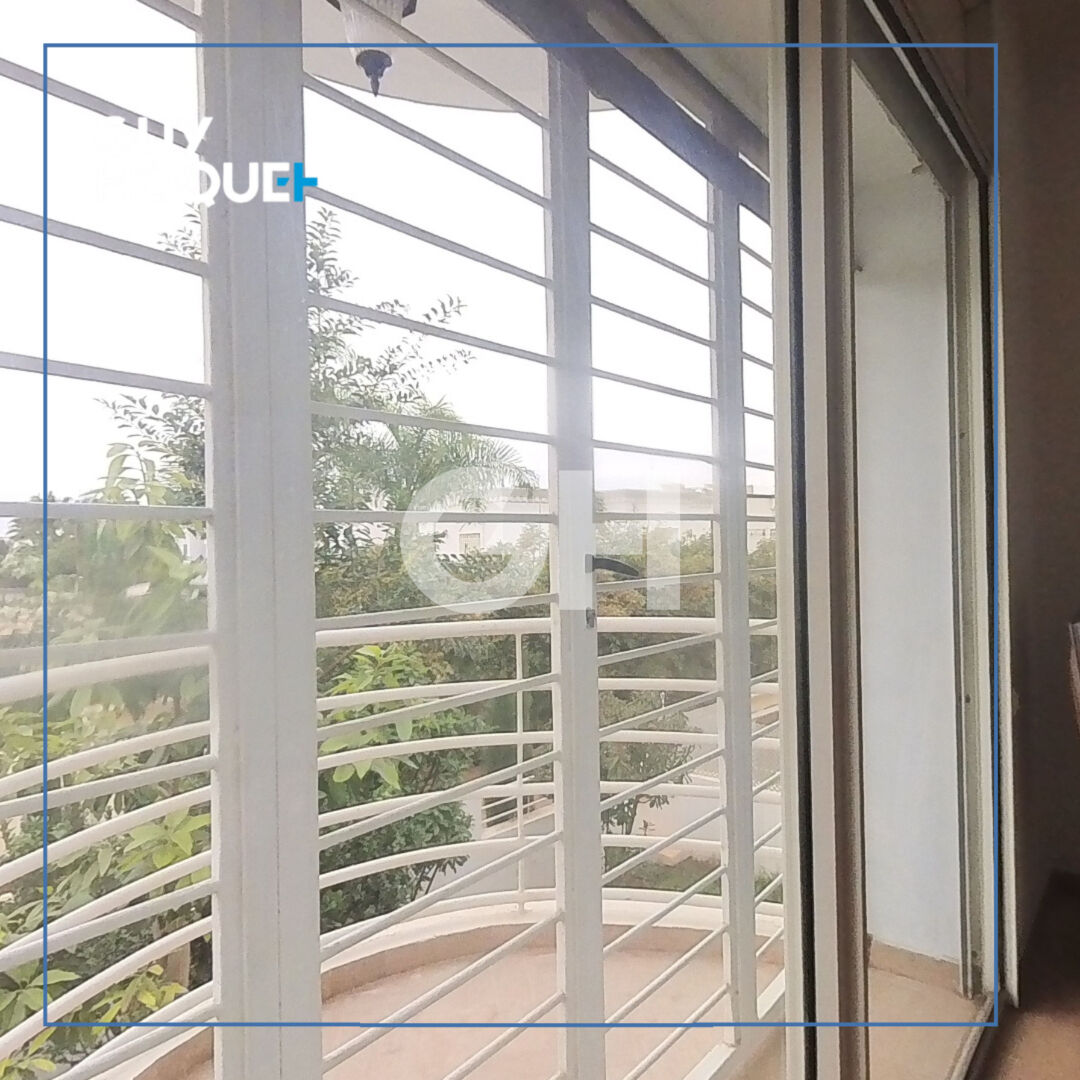 Villa à Mandarona 259 m² avec jardin privé 4.600.000 MAD