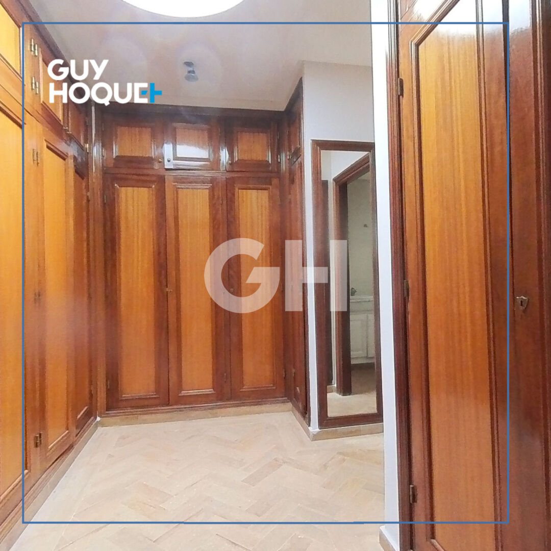 Villa à Mandarona 259 m² avec jardin privé 4.600.000 MAD