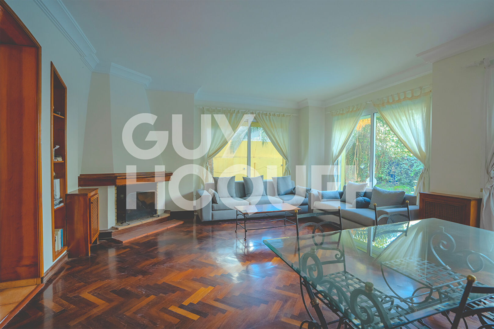 À Vendre : Magnifique Villa de 400 m² avec Piscine et Jardin
