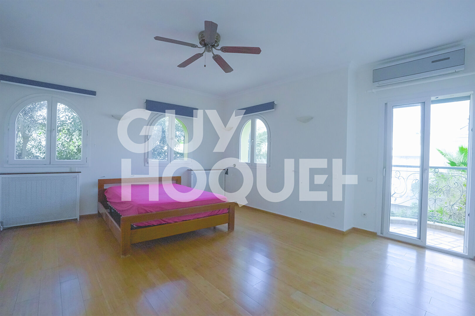 À Vendre : Magnifique Villa de 400 m² avec Piscine et Jardin