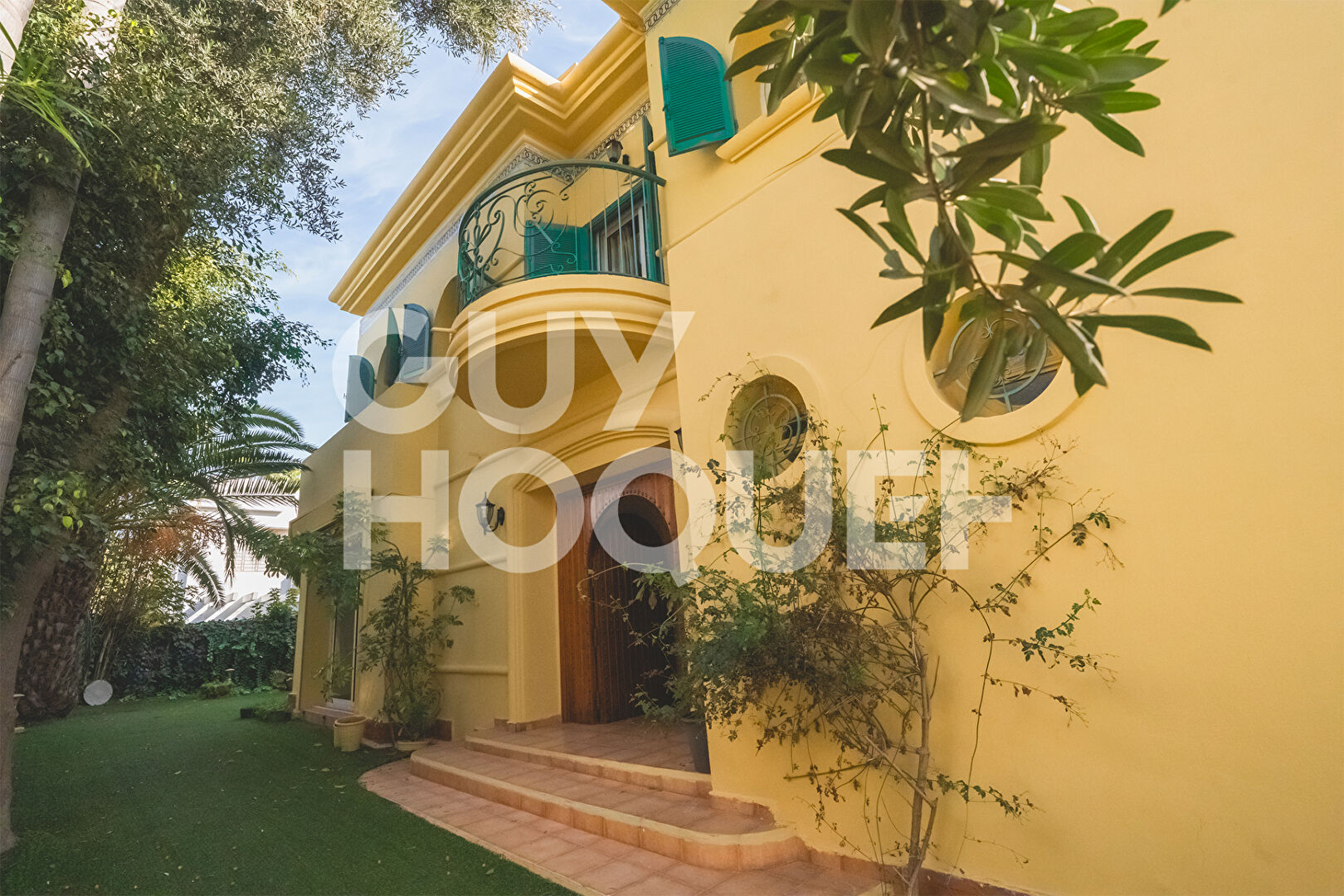 À Vendre : Magnifique Villa de 400 m² avec Piscine et Jardin