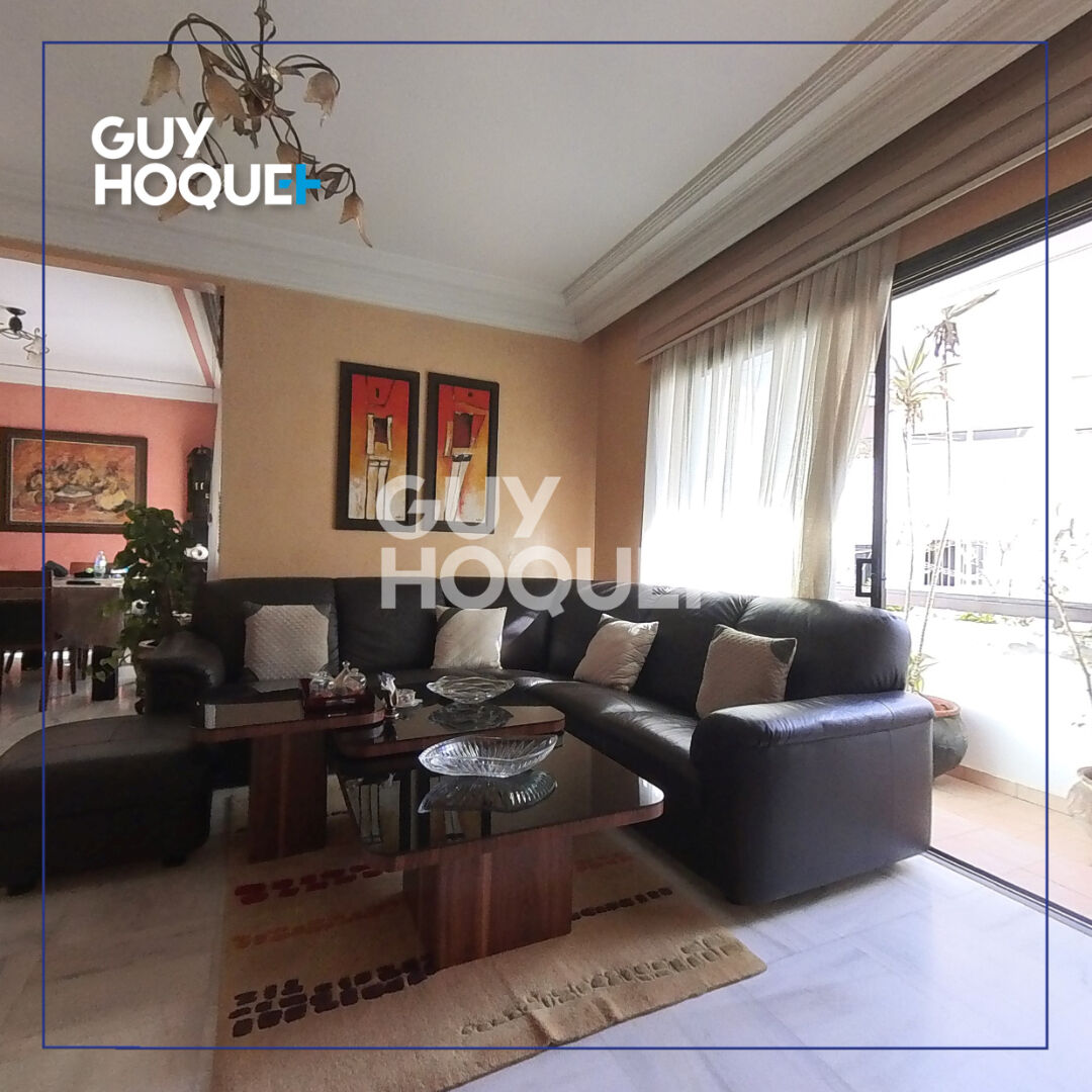 Appartement de 238 m² dans la Résidence Yasmine, Bd Ghandi