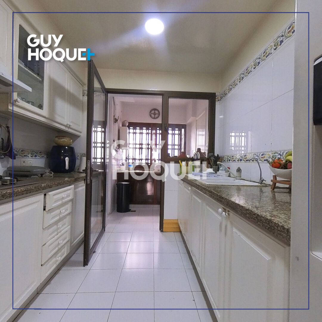 Appartement de 238 m² dans la Résidence Yasmine, Bd Ghandi