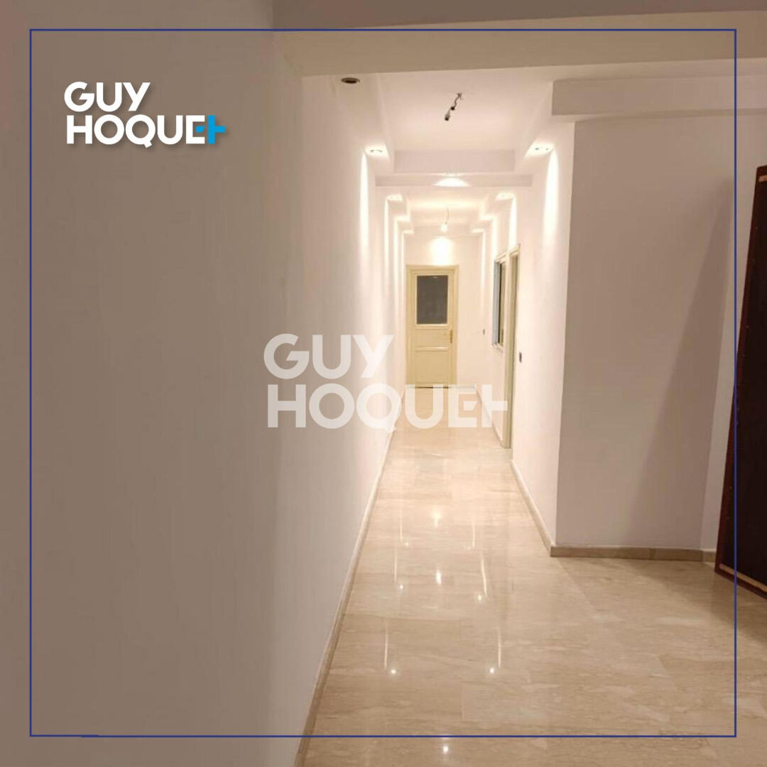 Spacieux appartement/bureau Boulevard Sidi Abderrahmane