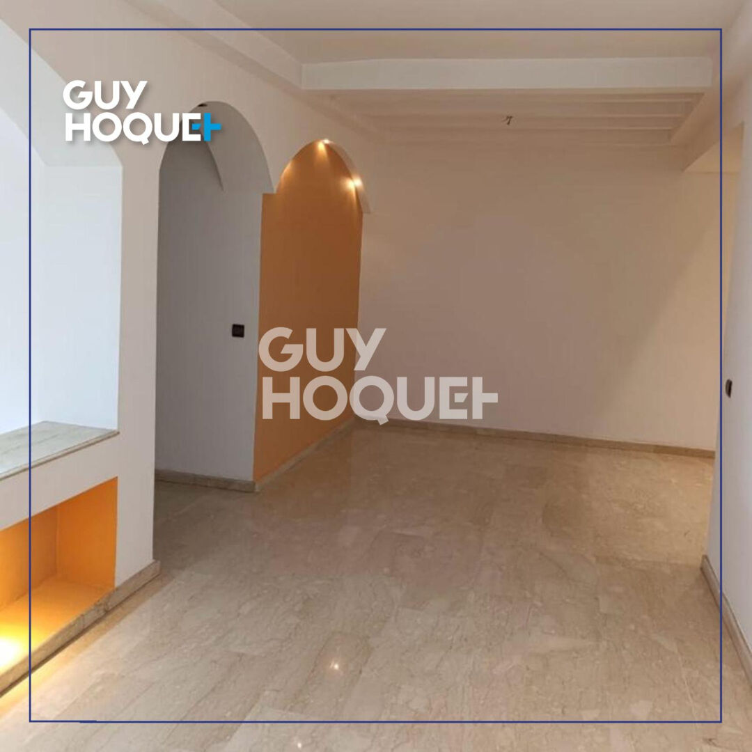 Spacieux appartement/bureau Boulevard Sidi Abderrahmane
