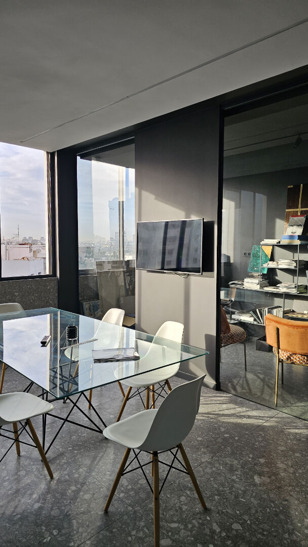 Très beau bureau à louer dans la résidence ROMANDIE 1