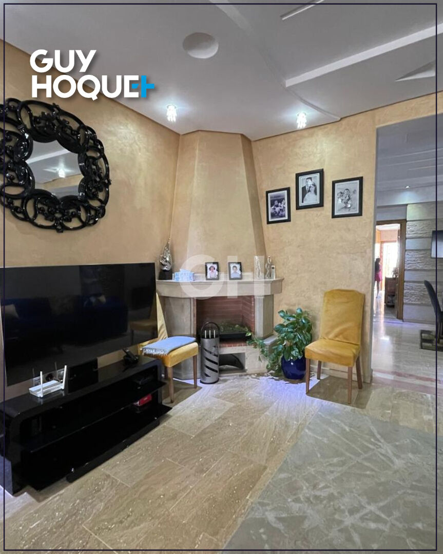 Bel appartement spacieux de 154 m2 au coeur du quartier Les Hôpitaux . Lumineux, bien agencé et en excellent état