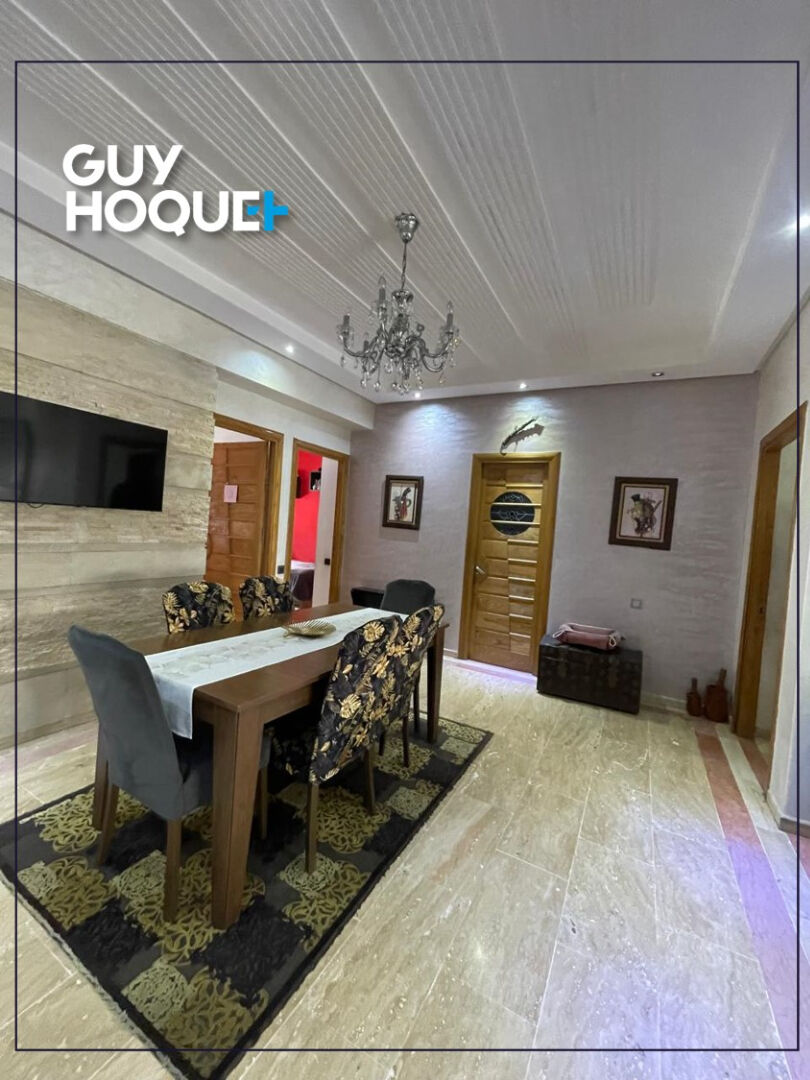 Bel appartement spacieux de 154 m2 au coeur du quartier Les Hôpitaux . Lumineux, bien agencé et en excellent état