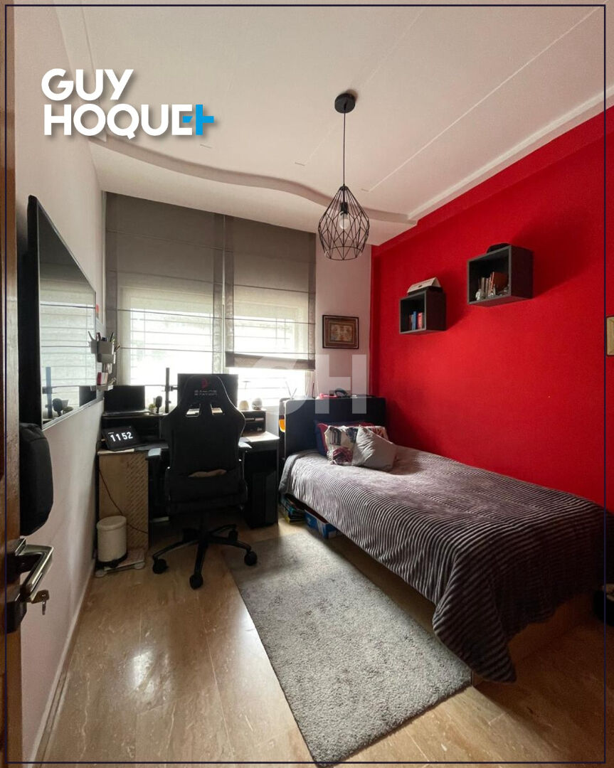 Bel appartement spacieux de 154 m2 au coeur du quartier Les Hôpitaux . Lumineux, bien agencé et en excellent état
