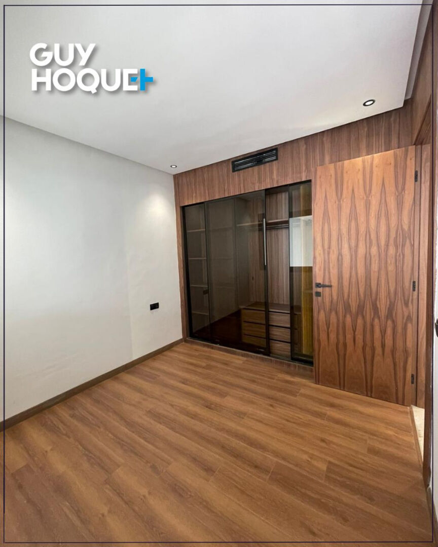 Studio 14 : Studio moderne à vendre à Quartier Les Princesses