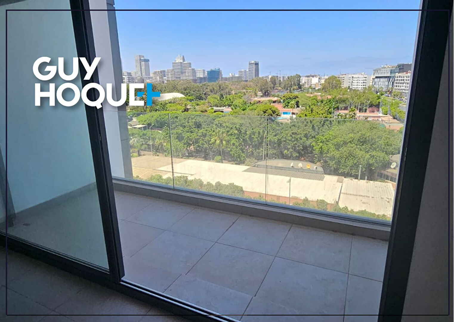 Bureau 79 m² avec terrasses et parking , Emplacement stratégique