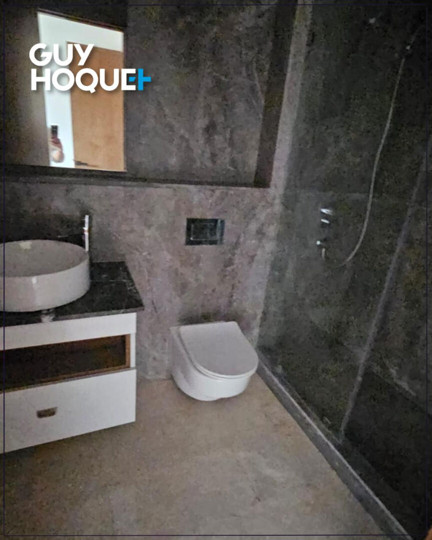 Appartement neuf 104 m² + terrasse & parking titré ? Quartier Les Princesses