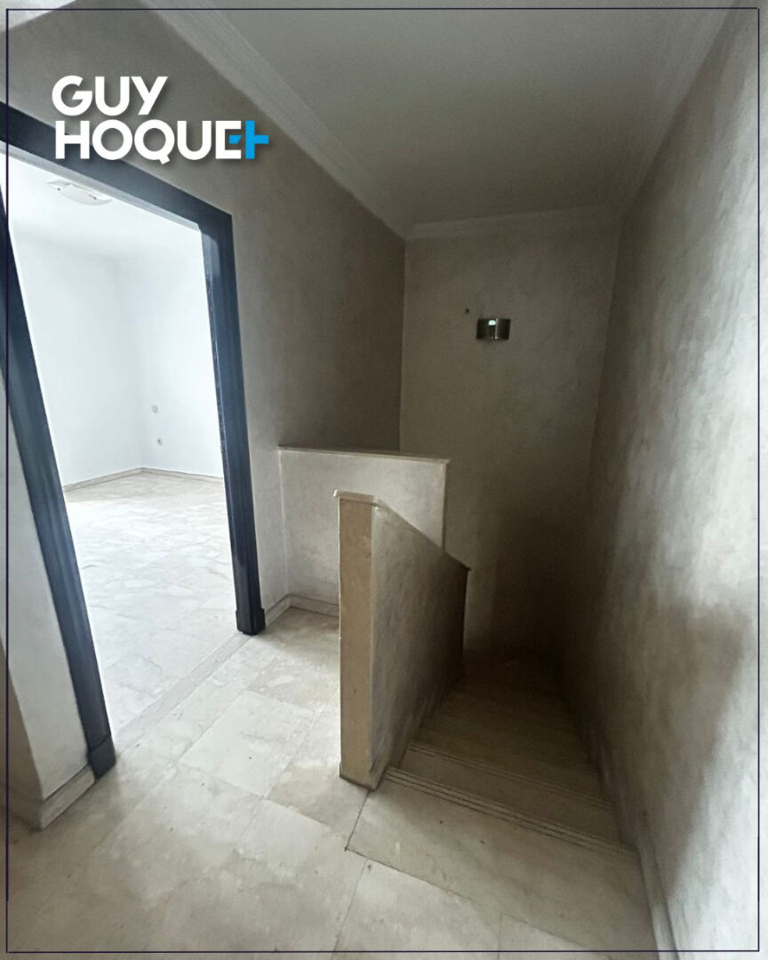 Charmant duplex de 2 chambres avec place de parking de 10 m²