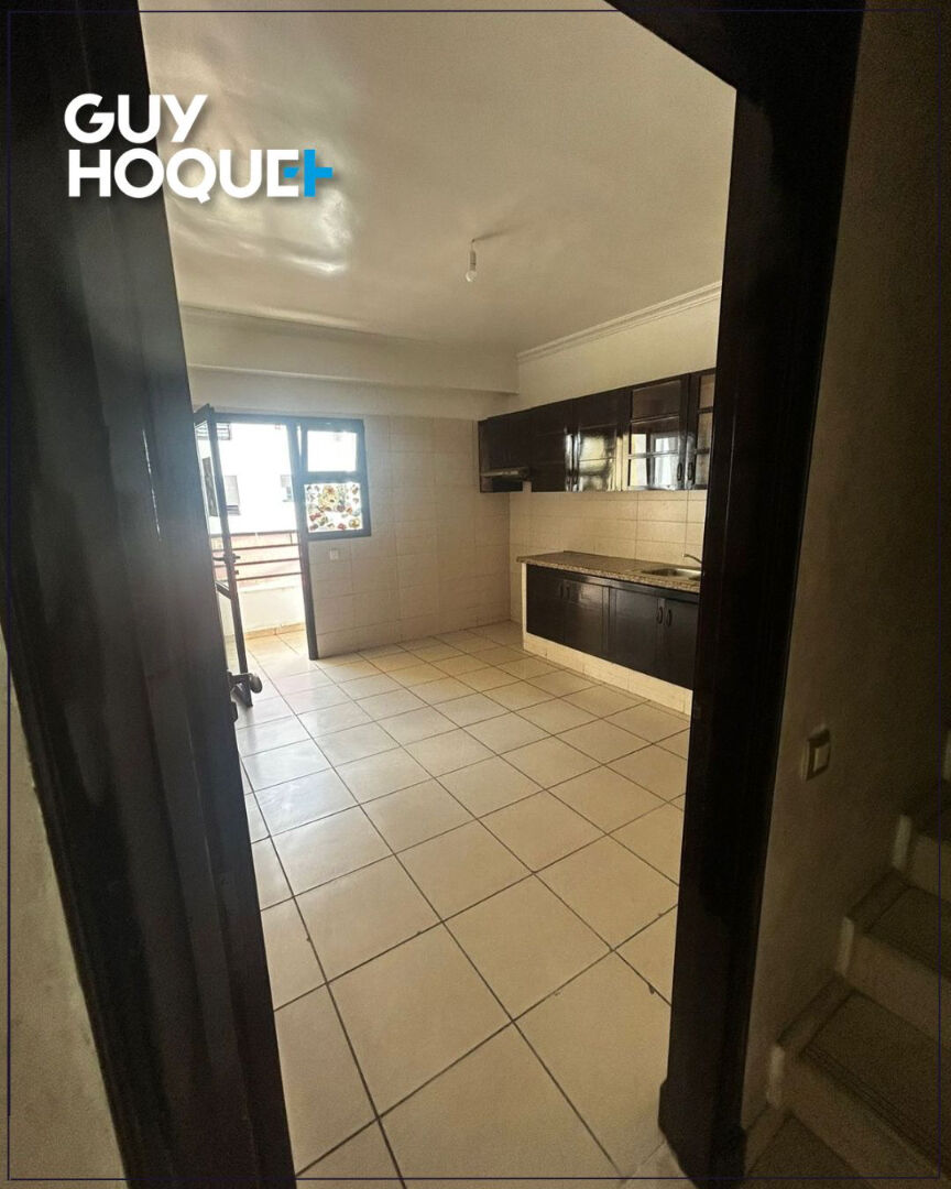 Charmant duplex de 2 chambres avec place de parking de 10 m²