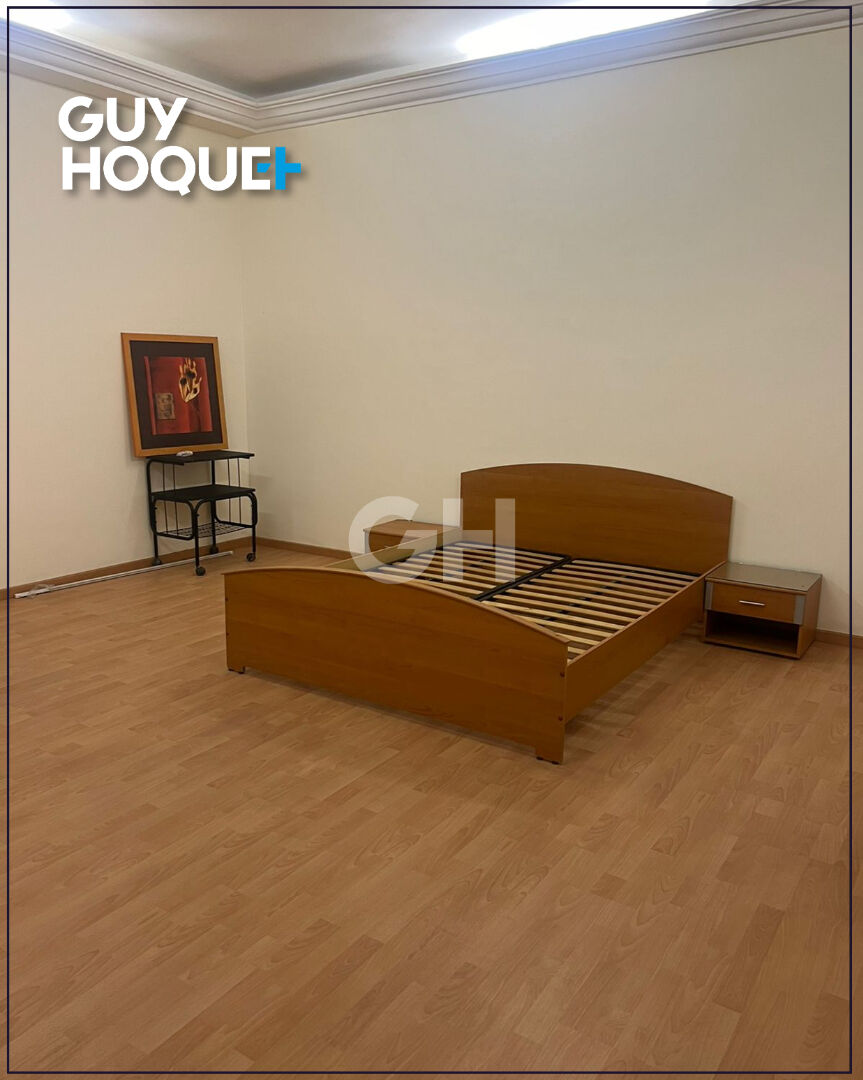 GRAND LOFT semi meublé à 6500dh