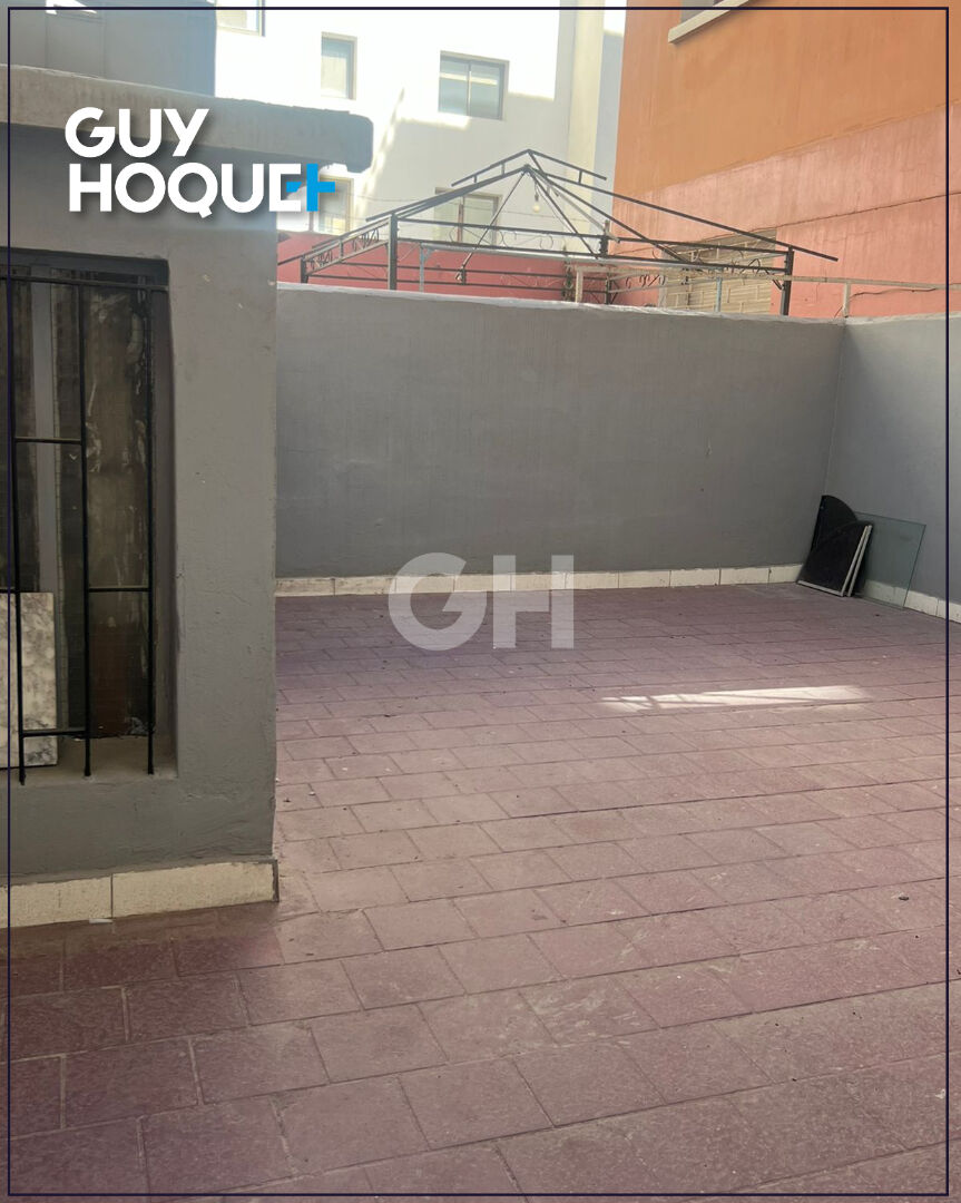 GRAND LOFT semi meublé à 6500dh