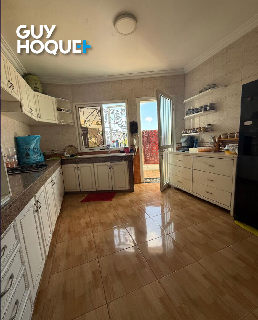 Exceptionnel appartement 258m2 sur la prestigieuse rue Ain Harrouda ? Casablanca