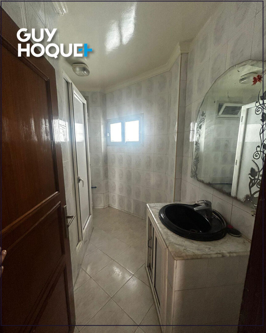 Exceptionnel appartement de 332 m² avec 5 chambres et terrasse de 100 m² au coeur du Triangle d'Or