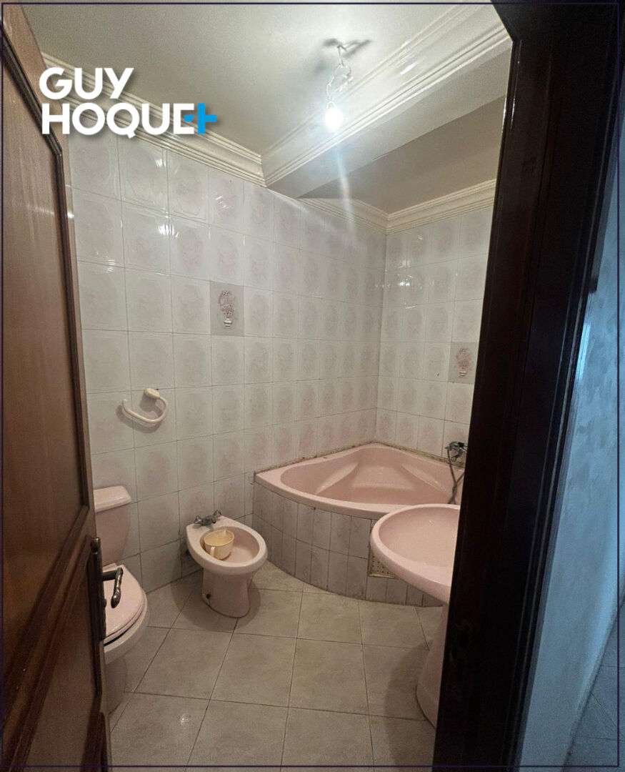 Exceptionnel appartement de 332 m² avec 5 chambres et terrasse de 100 m² au coeur du Triangle d'Or