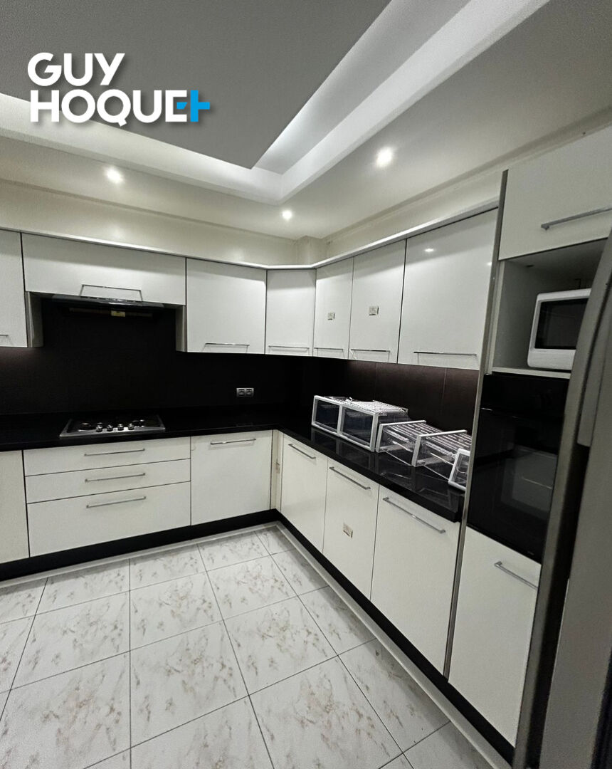 Luminosité & Confort : superbe 3 chambres + 1 de 148 m² à saisir