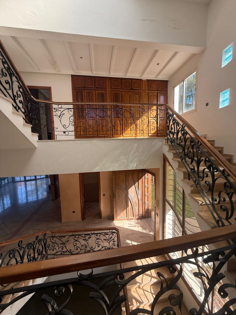 Très belle villa à la vente à 2 min de la mer et du Morocco Mall