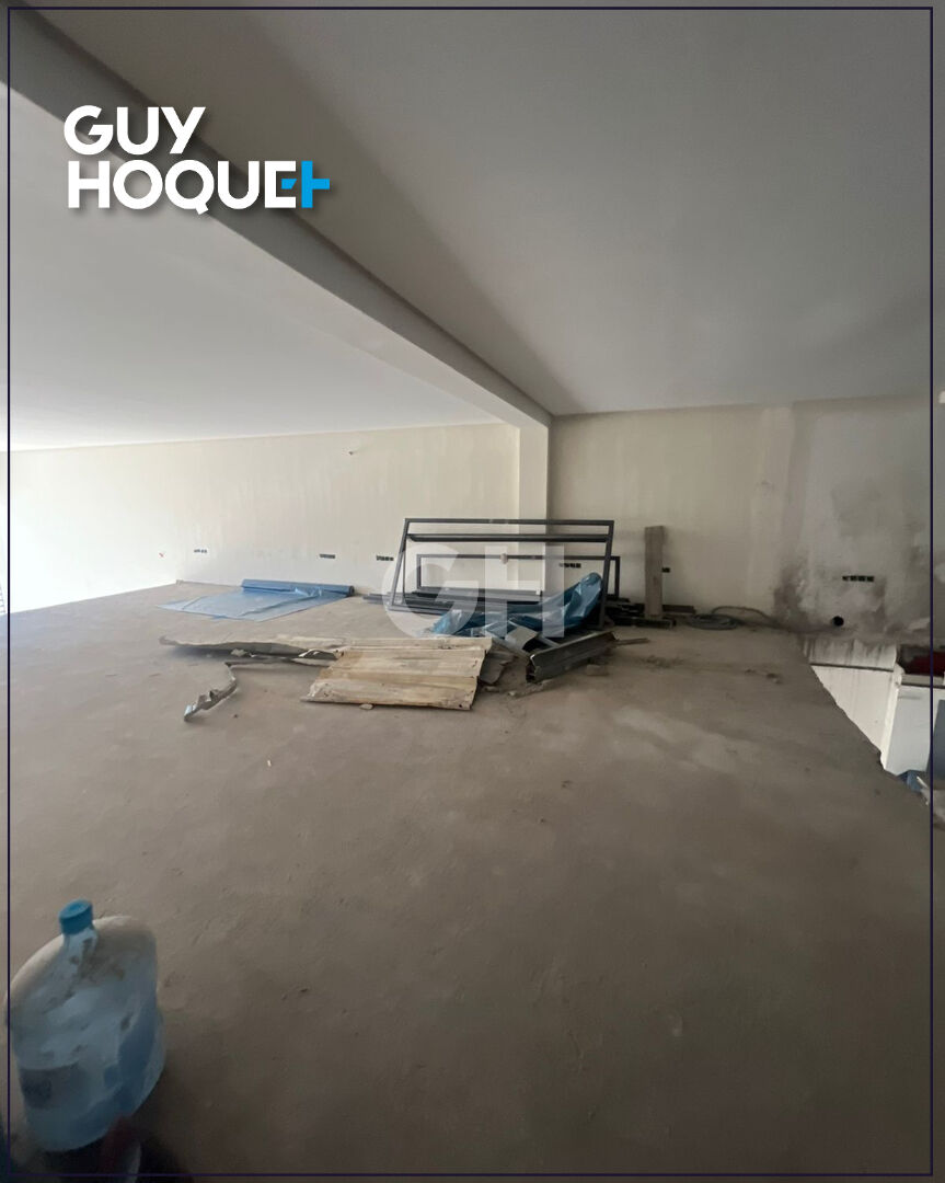 Local commercial premium sur 2 niveaux