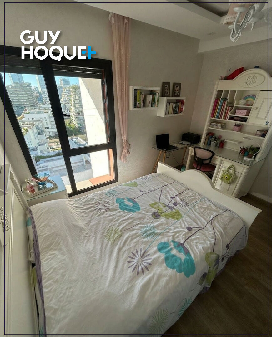 Élégant duplex haut standing avec vue dégagée - CFC